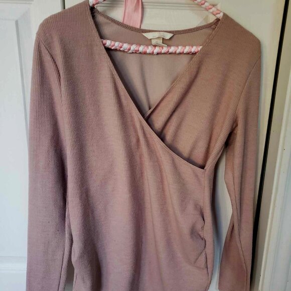 Light Pink Maternity Top - Picture 1 of 4